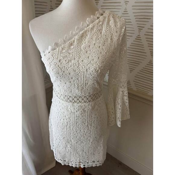 NWT Two Sisters Size 4 Small One Shoulder Bell Sleeve White Lace Mini Dress - Picture 4 of 9